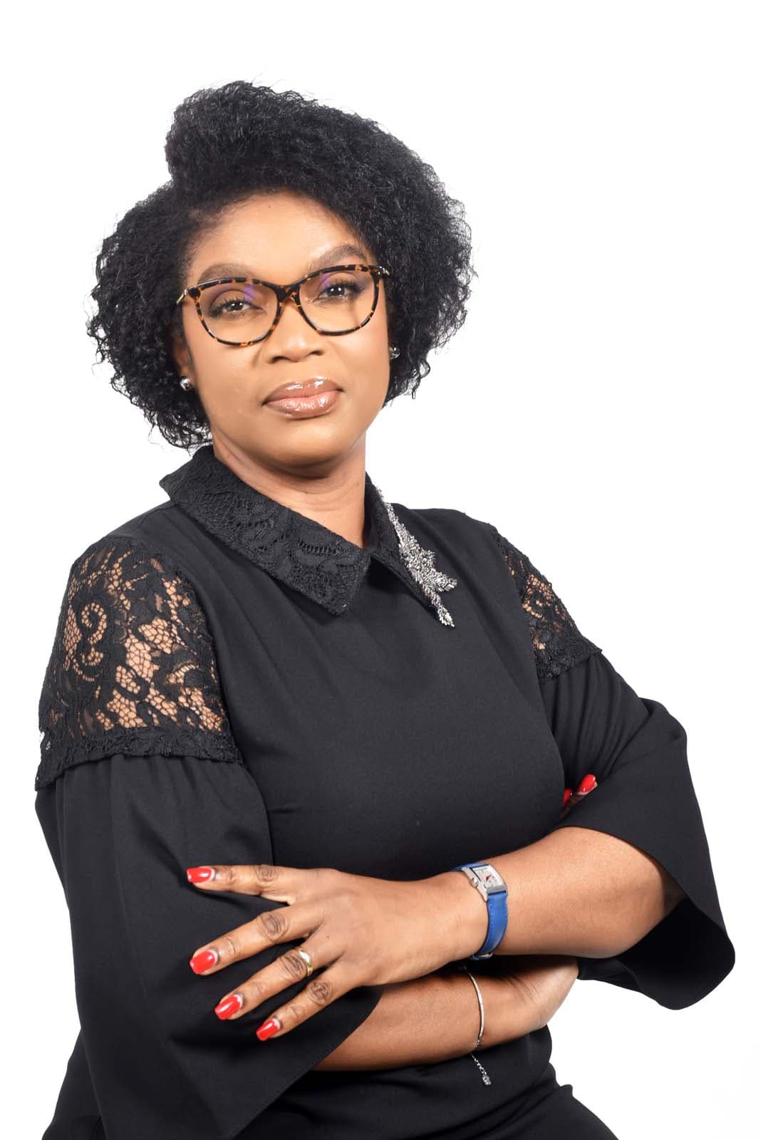 Mme GISELE HARDING